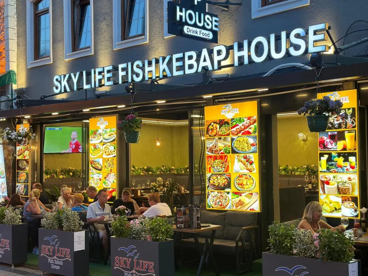SkyLife OldCity Hotel