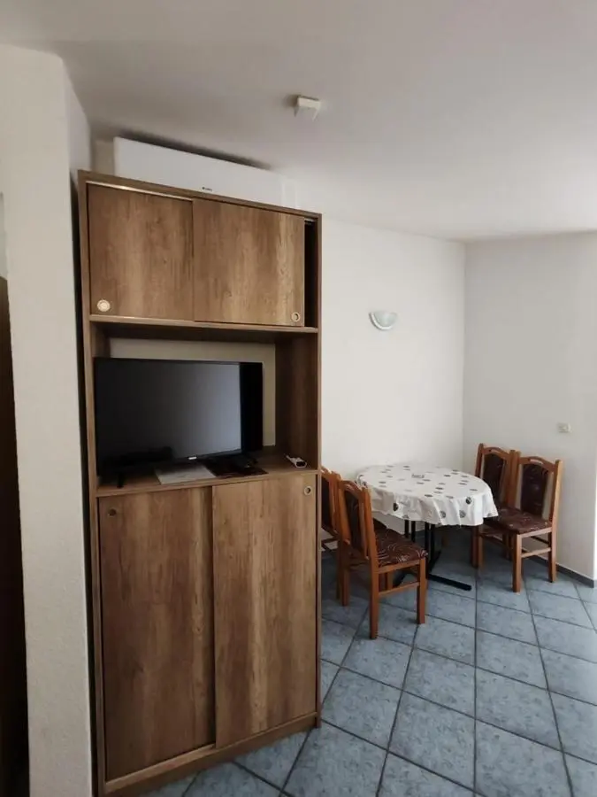Villa Raguž sa Privatnom plažom i Garažom