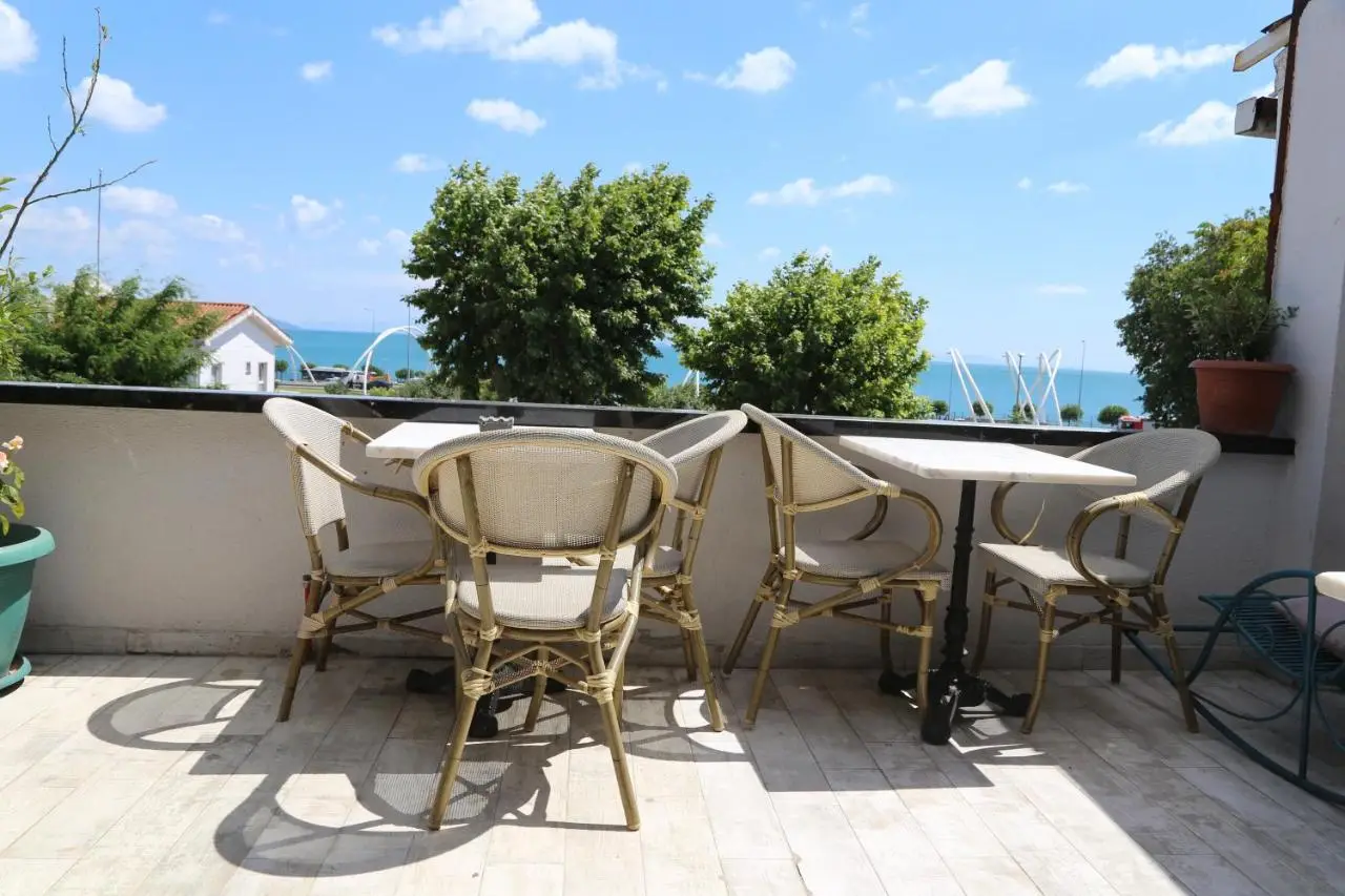 Arat Apartments