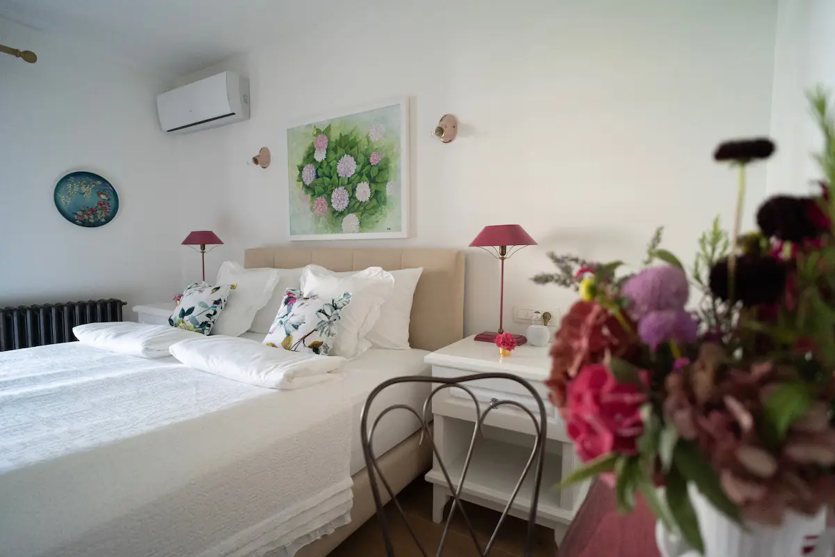 Room 4 with balcony and river view