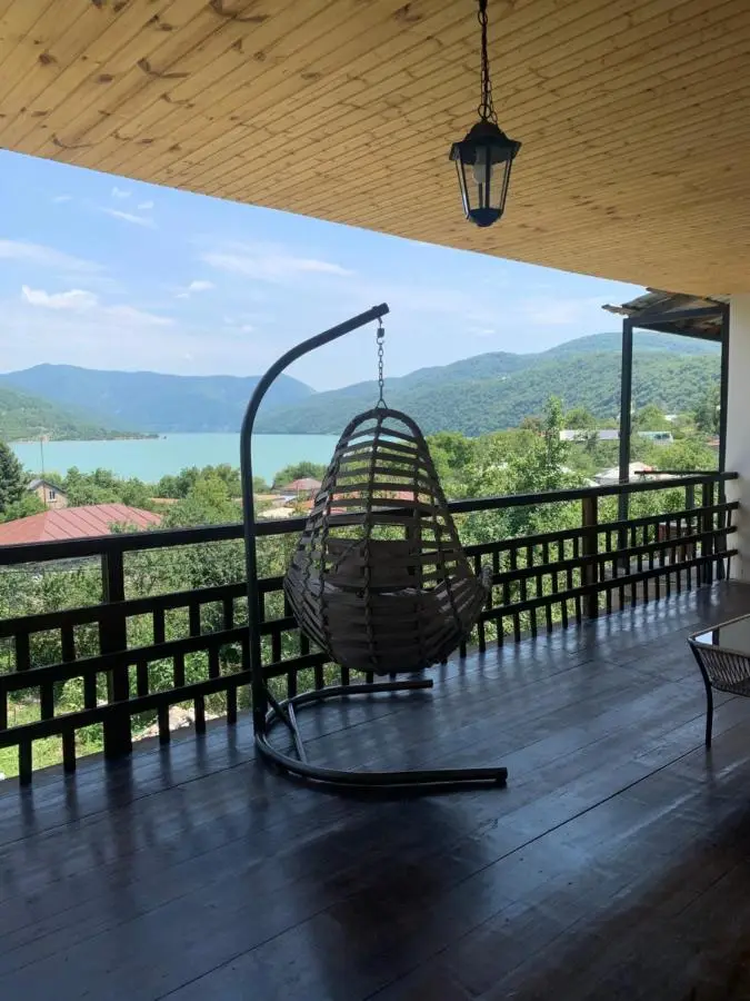 Panorama ananuri guest house