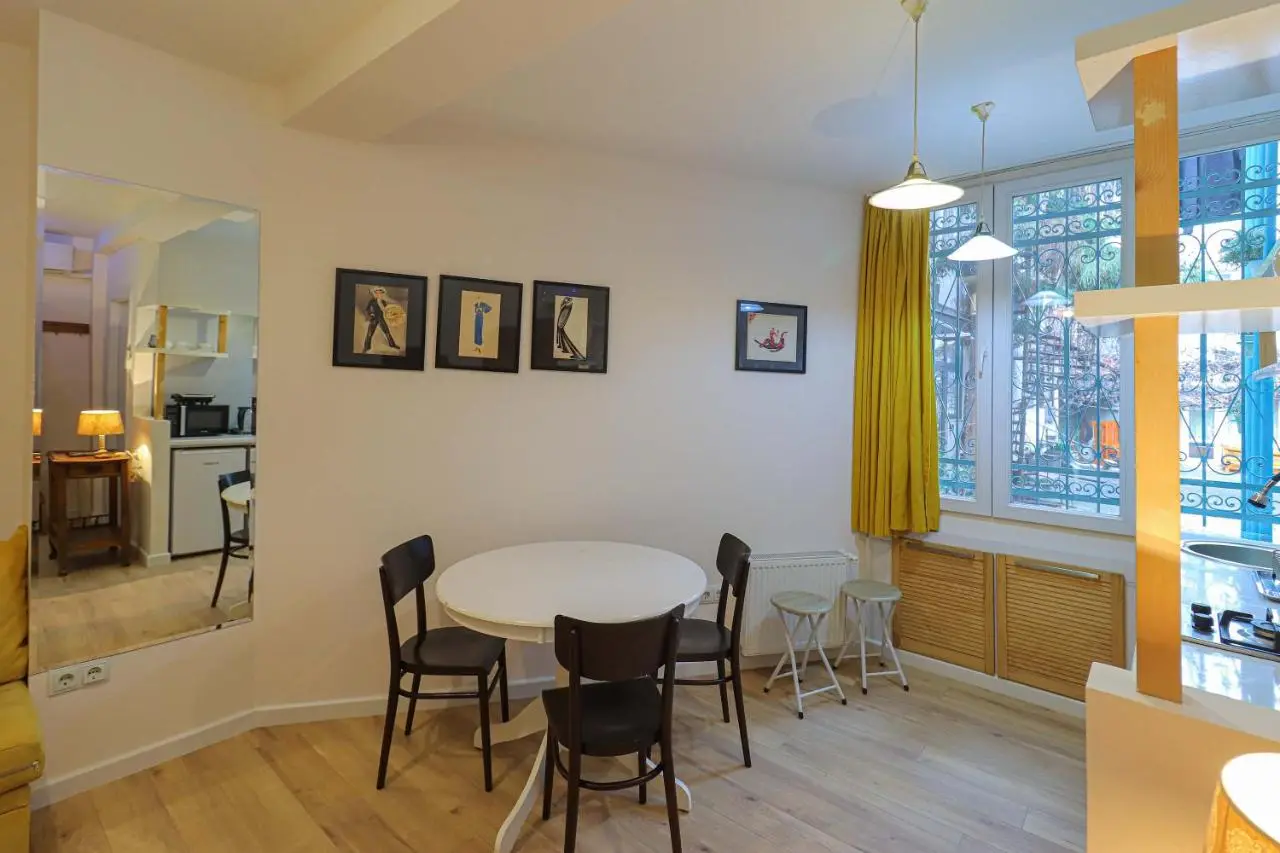 Wehost Heart Of Tbilisi Studio