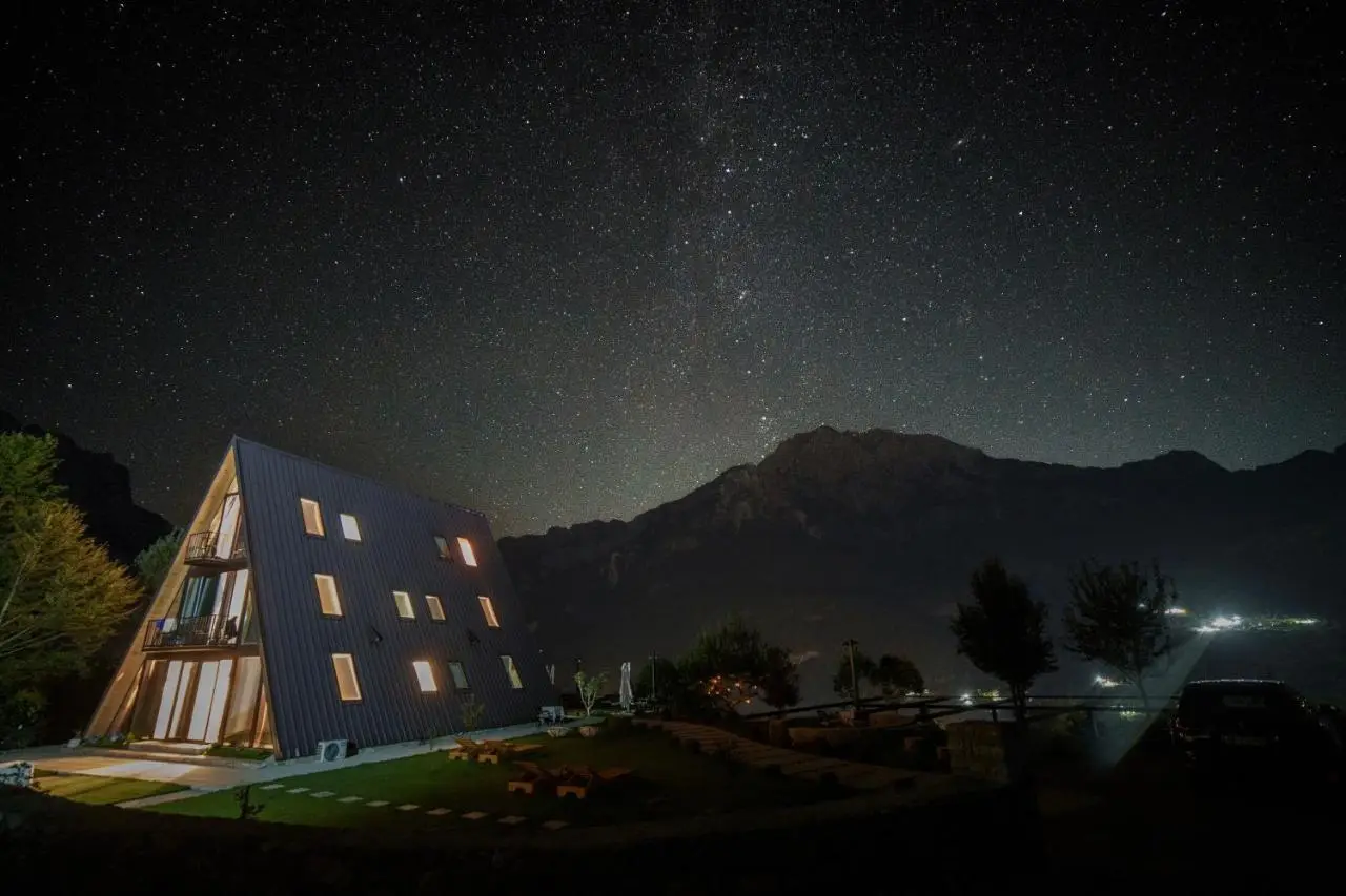 Vidis Chalet Boutique Hotel