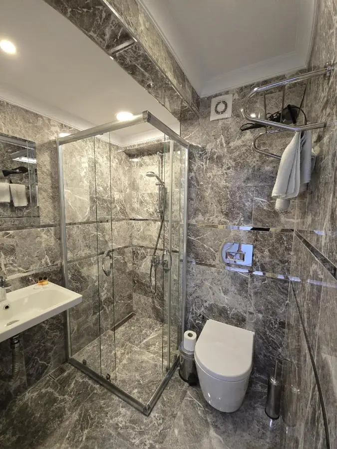 The Empress Theodora Hotel ll