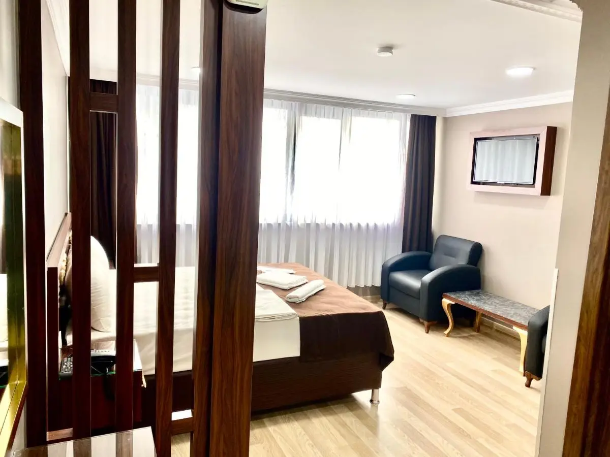 Grand Oral Hotel
