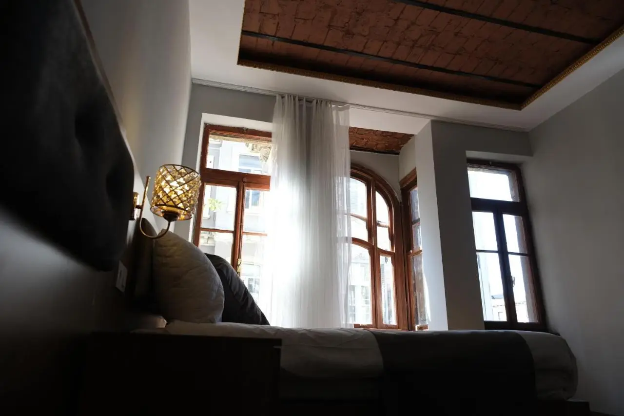 Adamantides Hotel