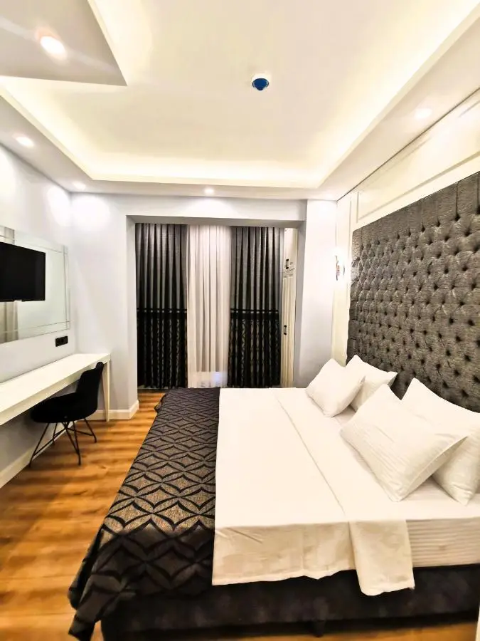 Luxx Garden Hotel