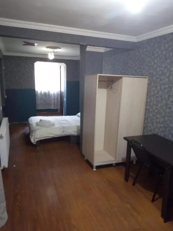 vake-house