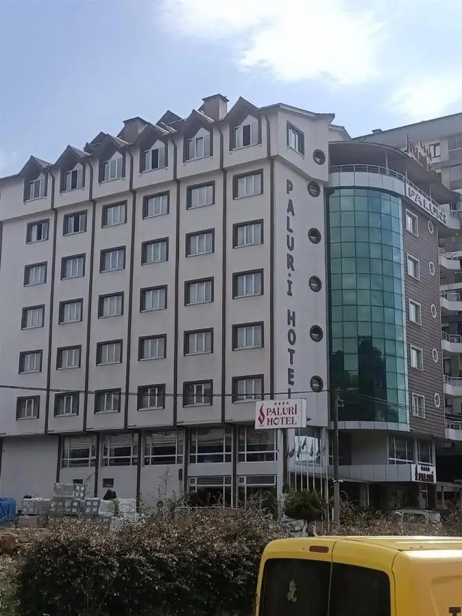 Paluri Otel Hopa