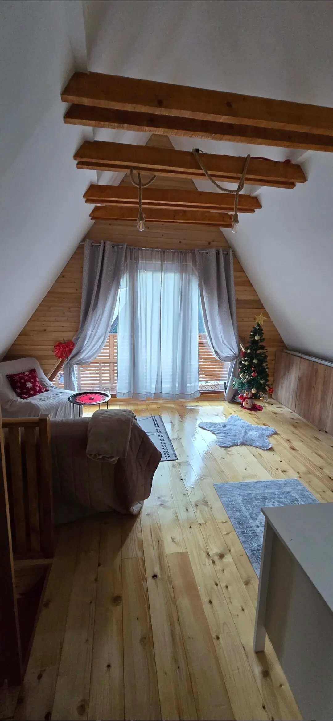 MountainHouse Star