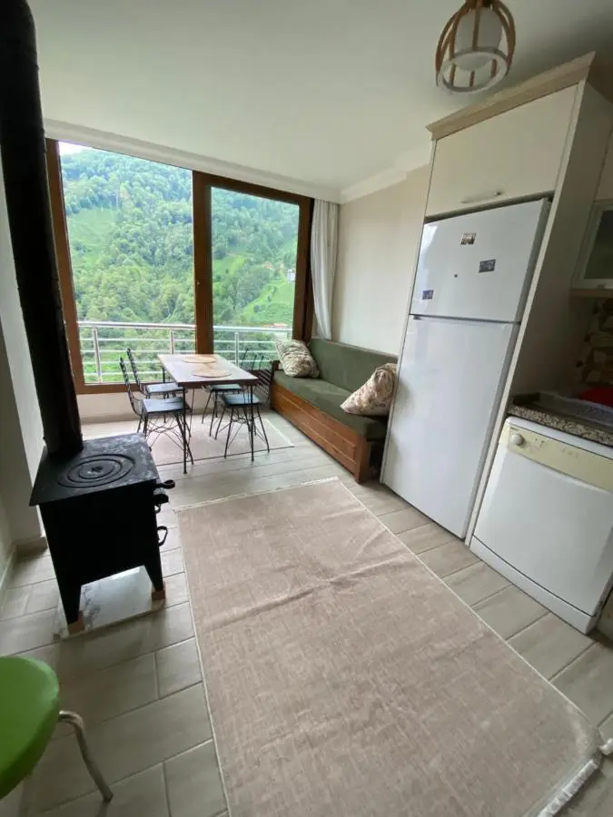 Komilo Homes - Functional Modern Suite