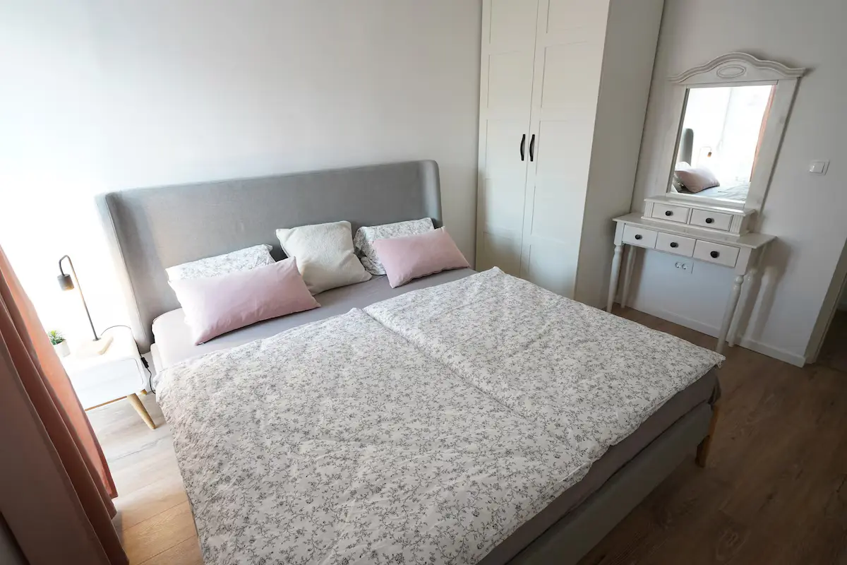 Mostar City Center: Chic Comfort & Mountain View