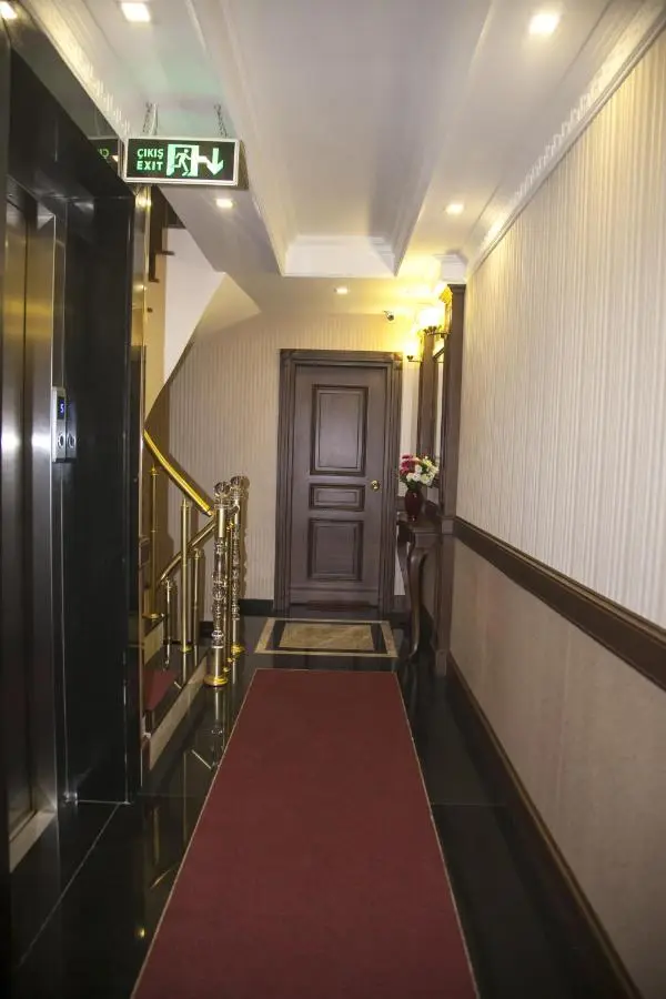 Golden Pen Hotel
