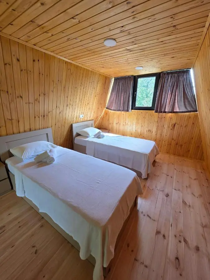 Diamond Cottages