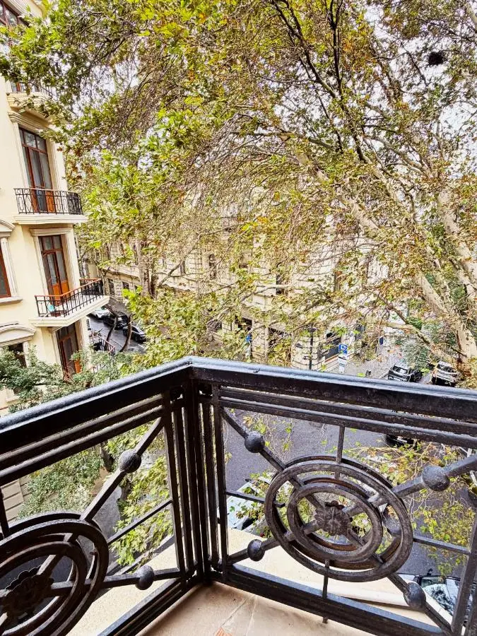 La Mia Apartment Formula 1 view