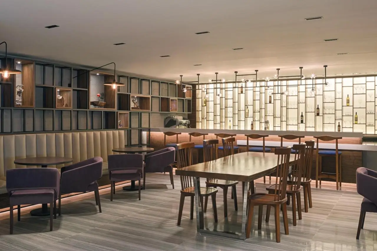 Bof Hotels Business