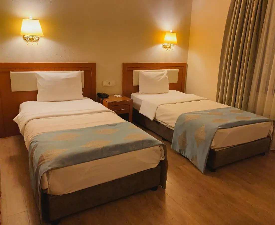 Premier Vista Hotel