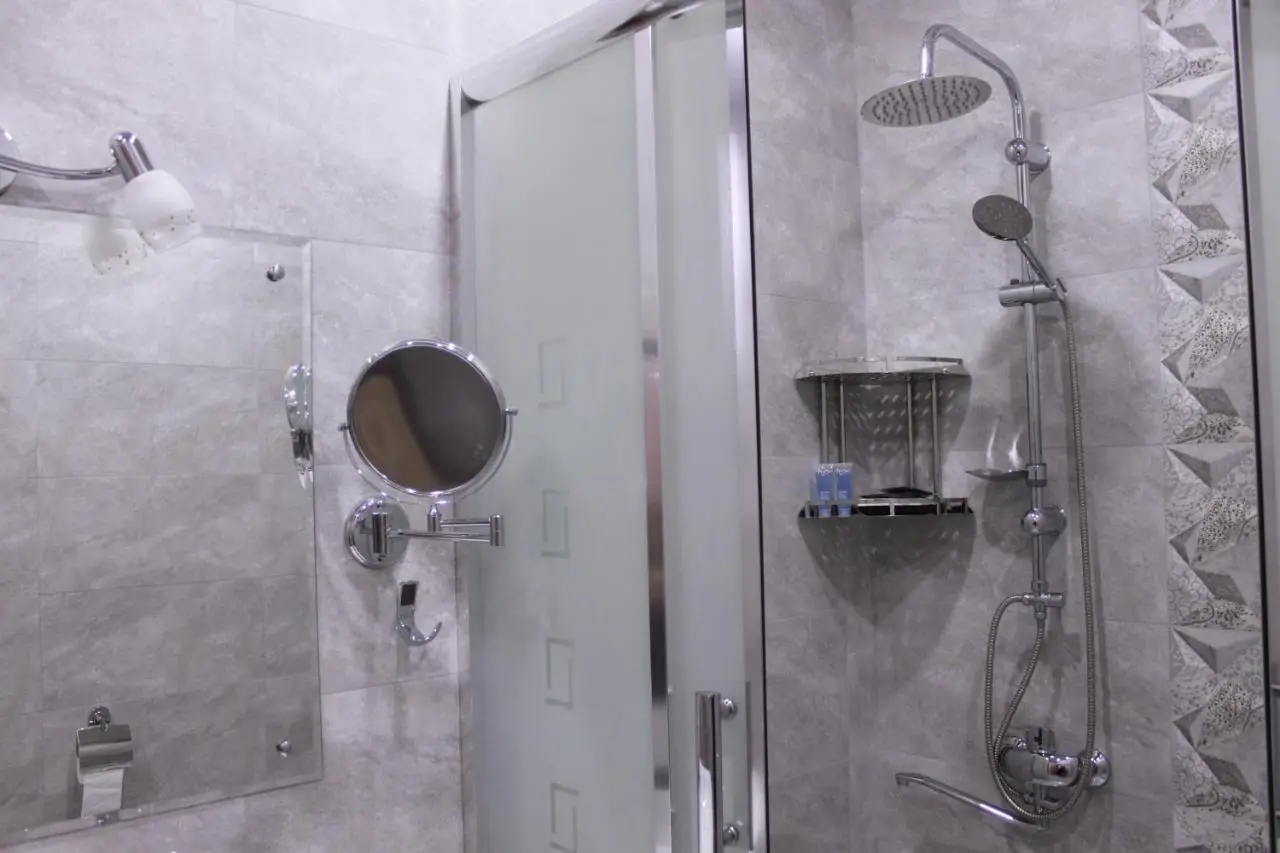 Cozy Apartment In Real Heart Of Old Tbilisi
