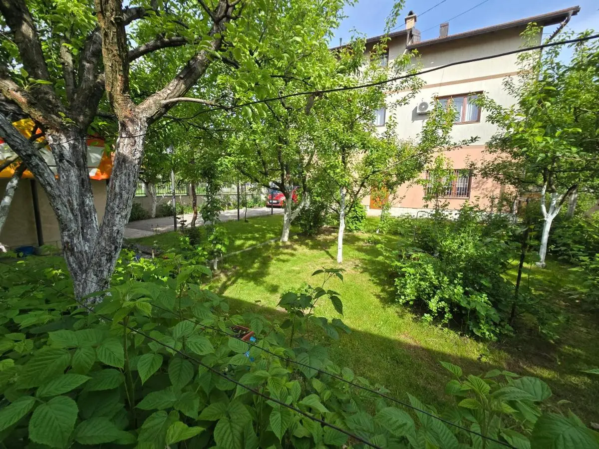 Apartman Nedim - Free Parking & Garden near Airport
