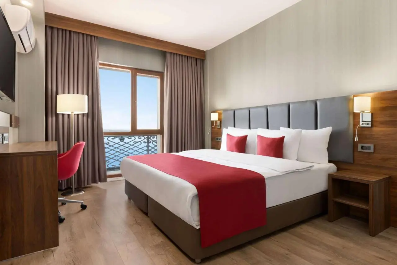 Ramada by Wyndham Van