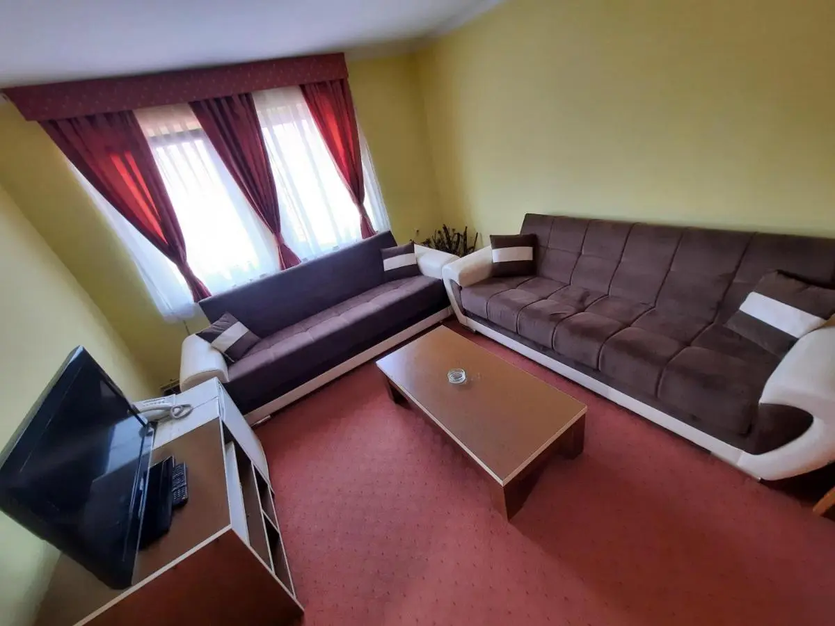 Motel Tiron