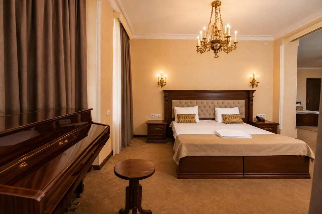 Hotel Imperial House