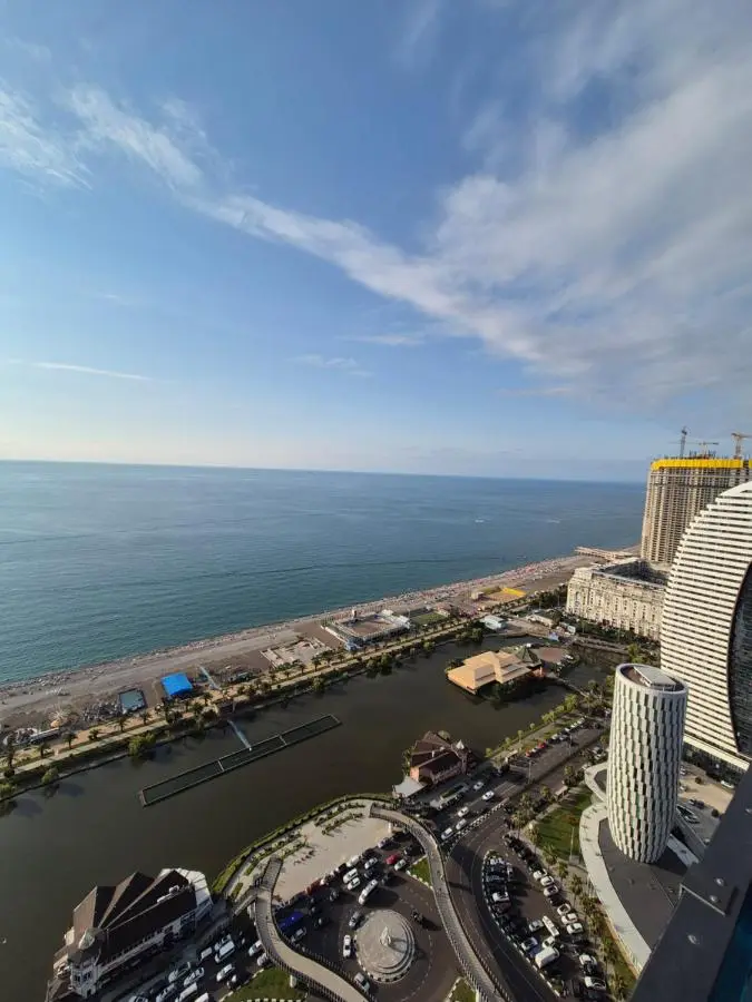 VIP HOTEL Sea view in batumi R
