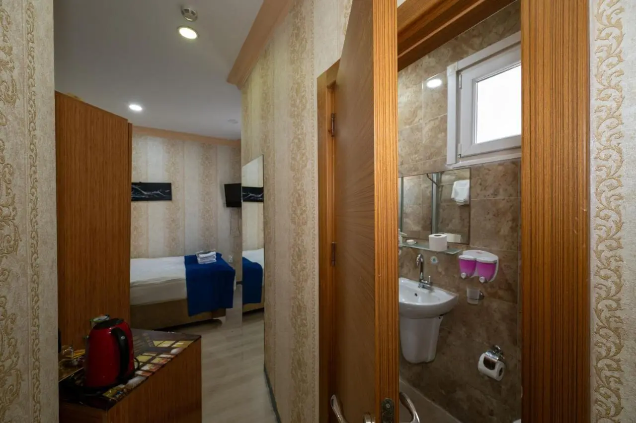 Maxwell Hotel