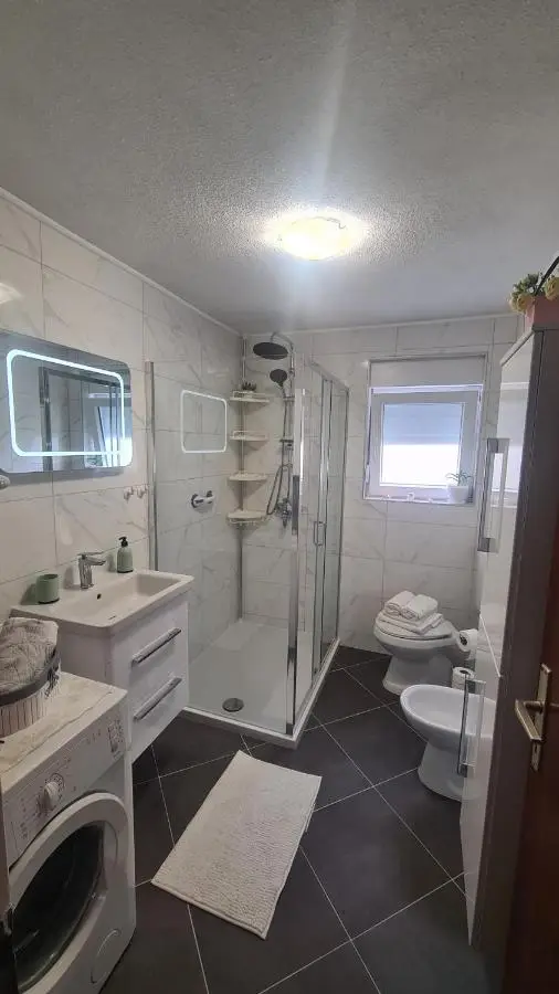 Apartment Dolic - Your peaceful spot with a panoramic view