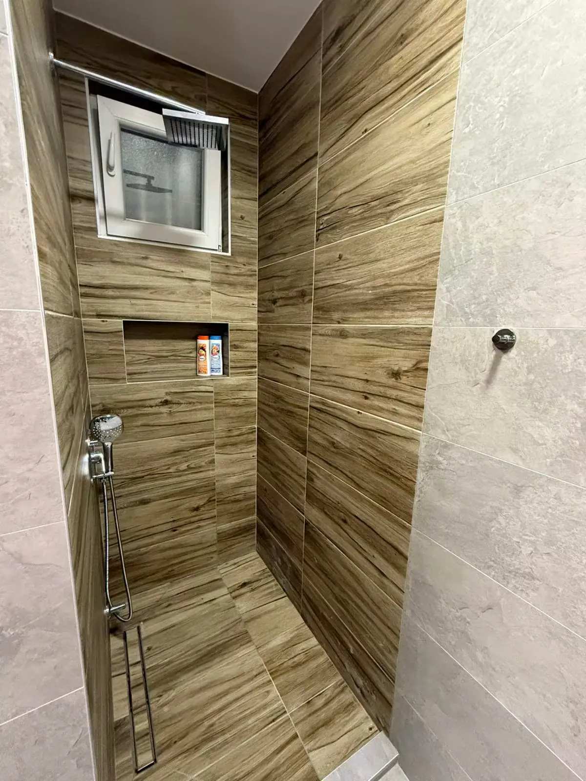 NEW Modern Apartment near the Center