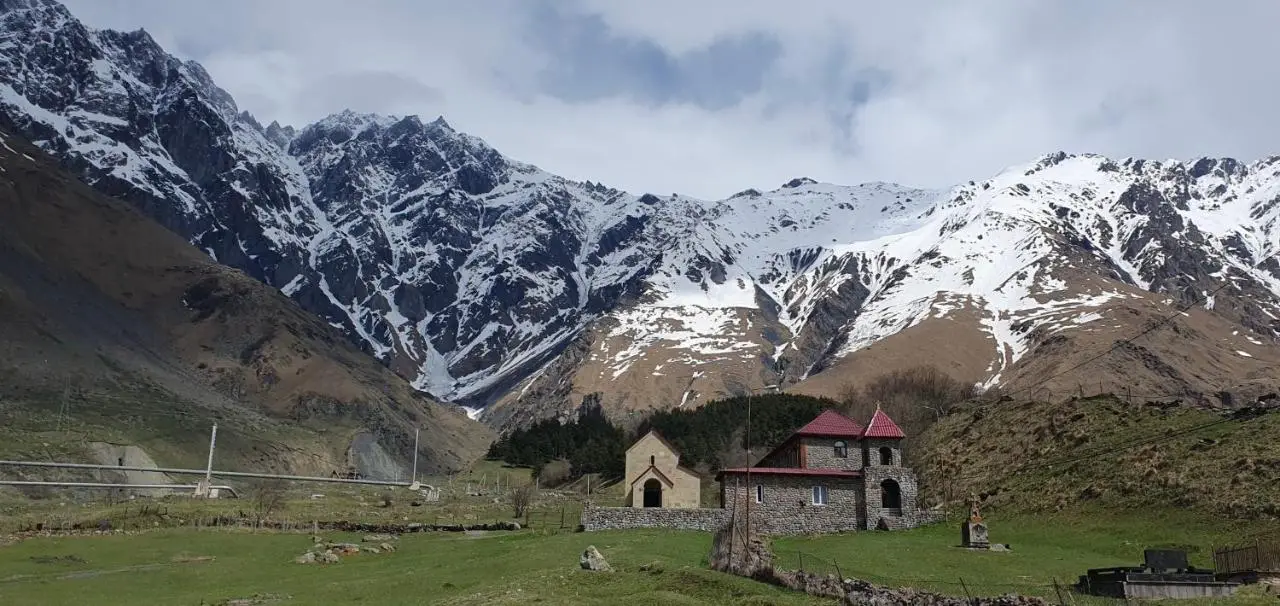 Elnetsa Inn Kazbegi