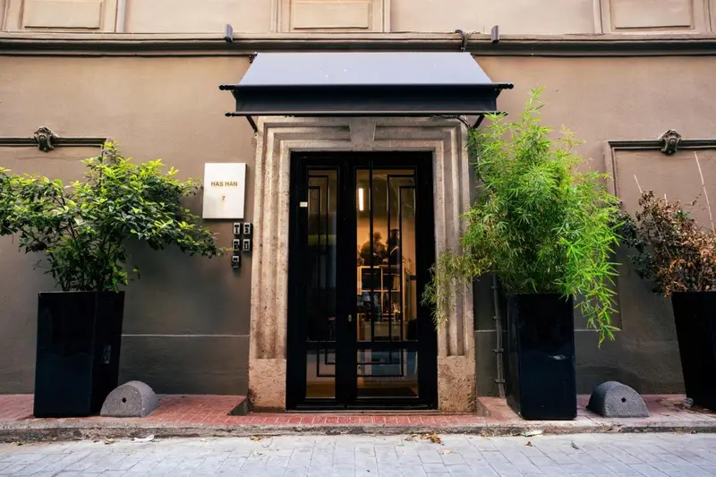 DeCamondo Residence