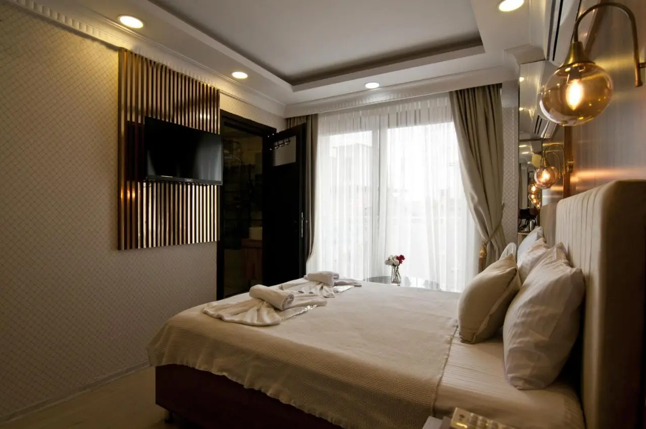 IMMORTELLE HOTEL lord sophiha