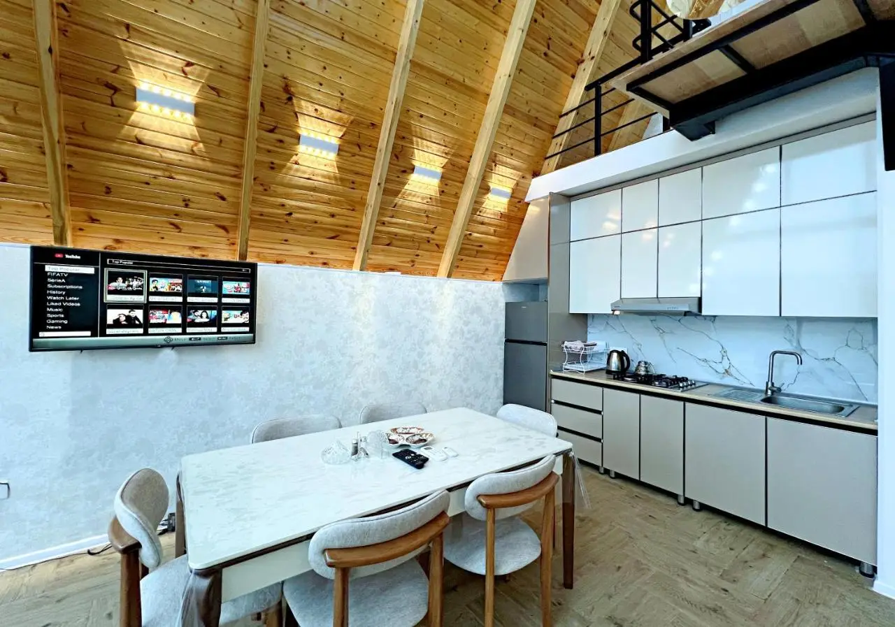 ES Dream A-Frame Cabin