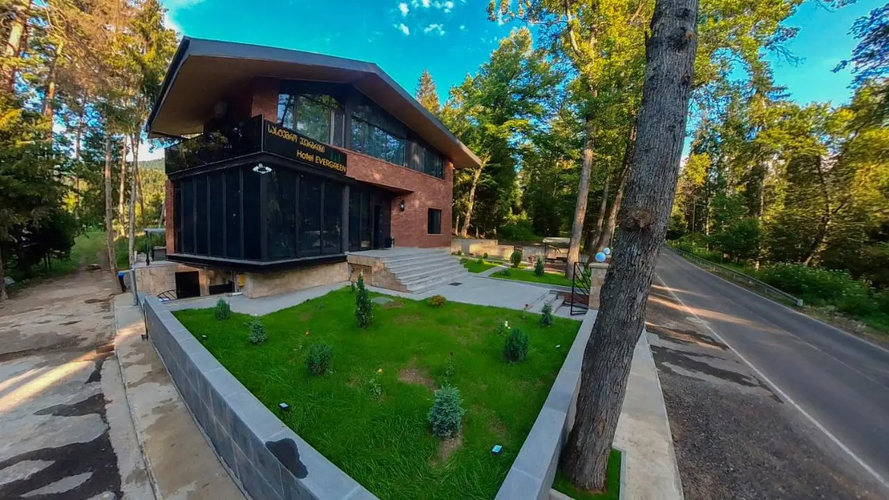 Hotel Evergreen