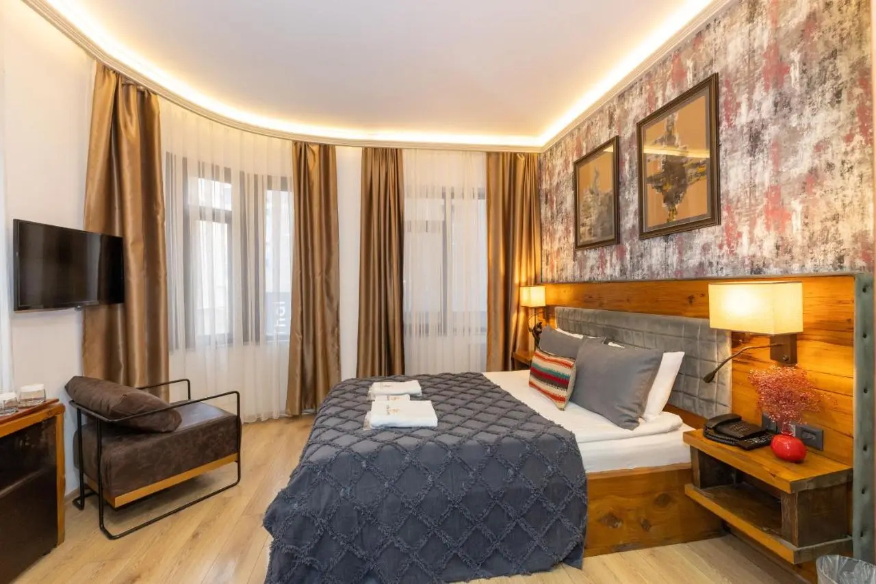 Double DD Hotel