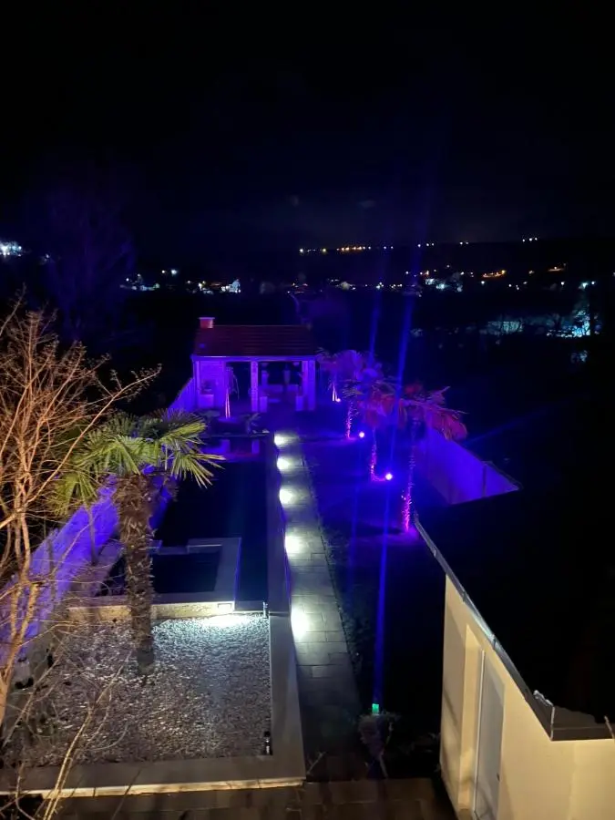 Villa Bura