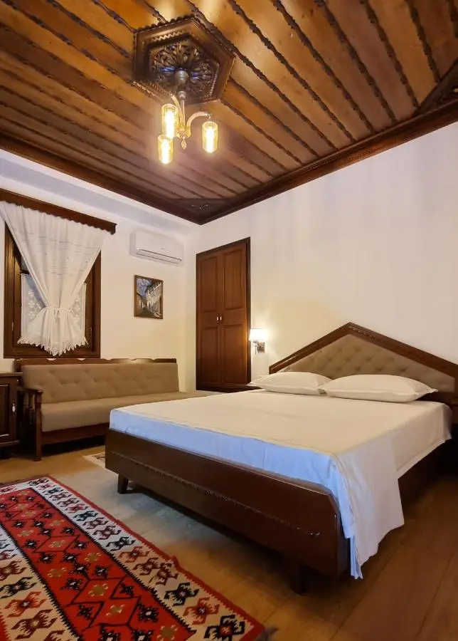 Master Hotel