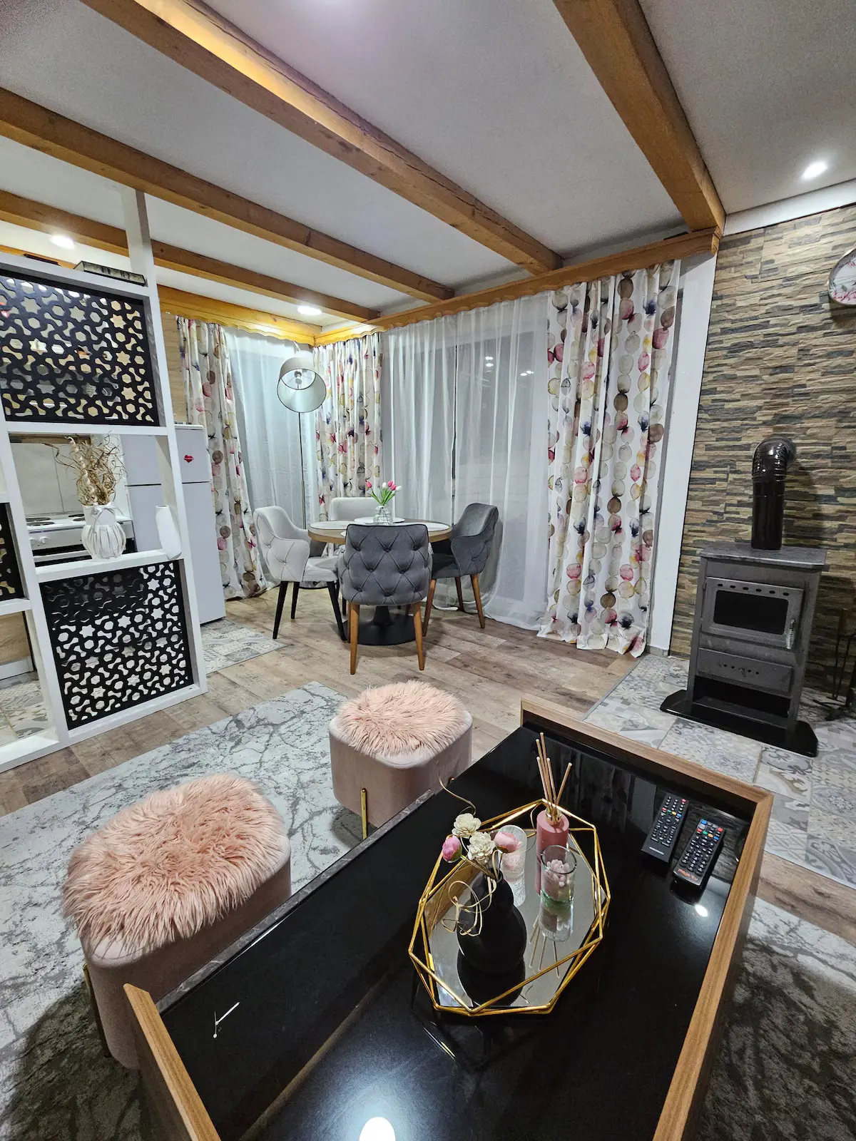 Mountain House Brutusi 18
Bjelasnica/Trnovo bi