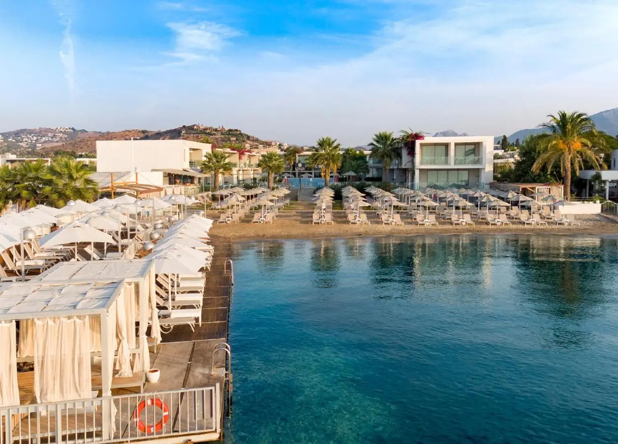 Lugga Boutique Hotel & Beach
