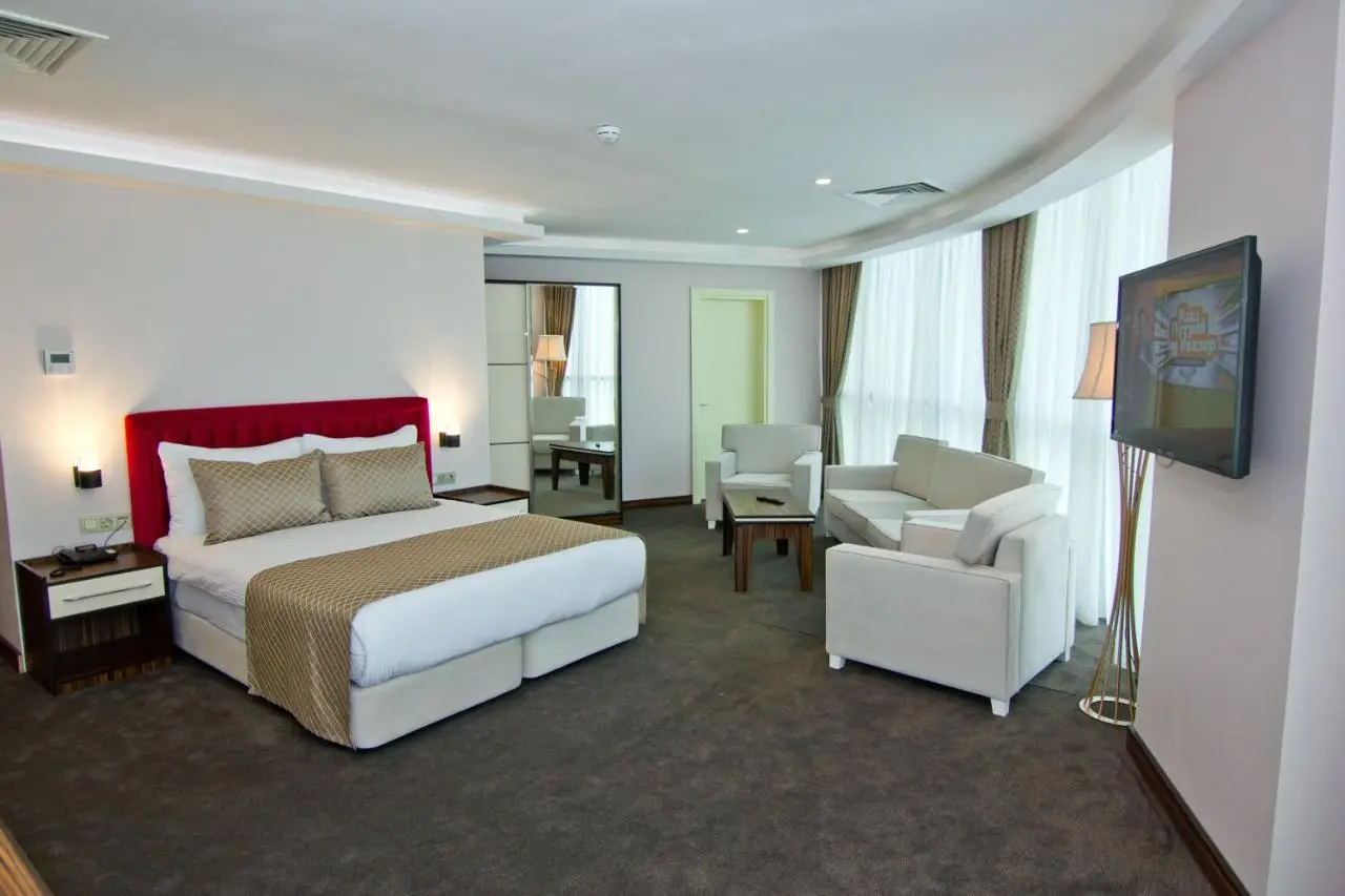 Sky Tower Hotel