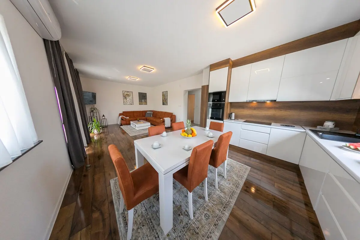 Holiday Homes Libera