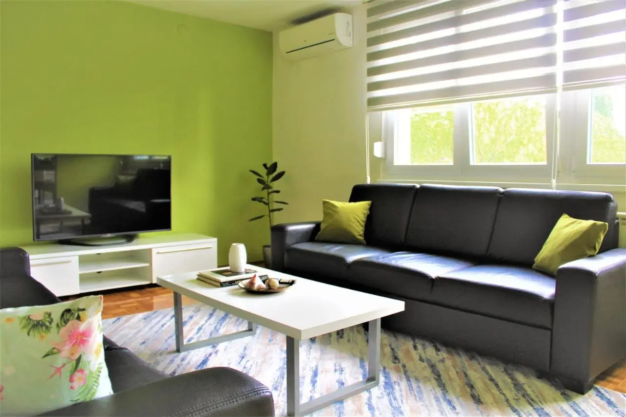 GREEN Apartment