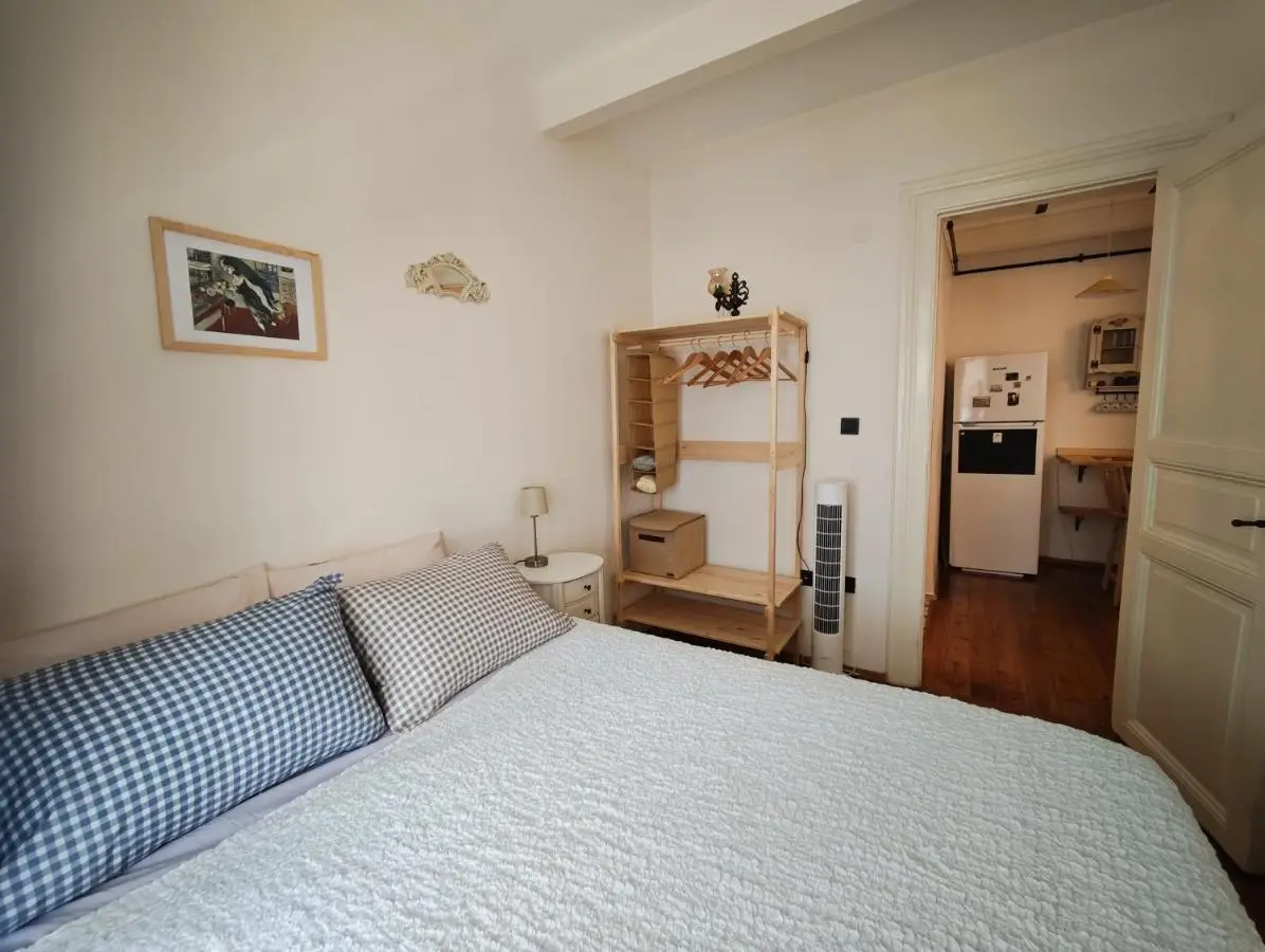 1910 Pera Apartment