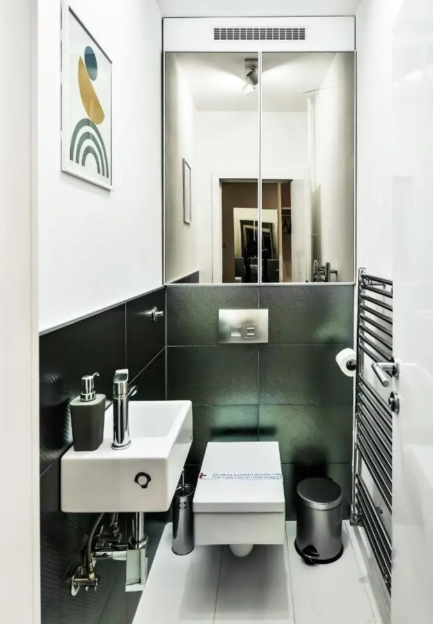 2 bedroom Penthouse in city center, free parking