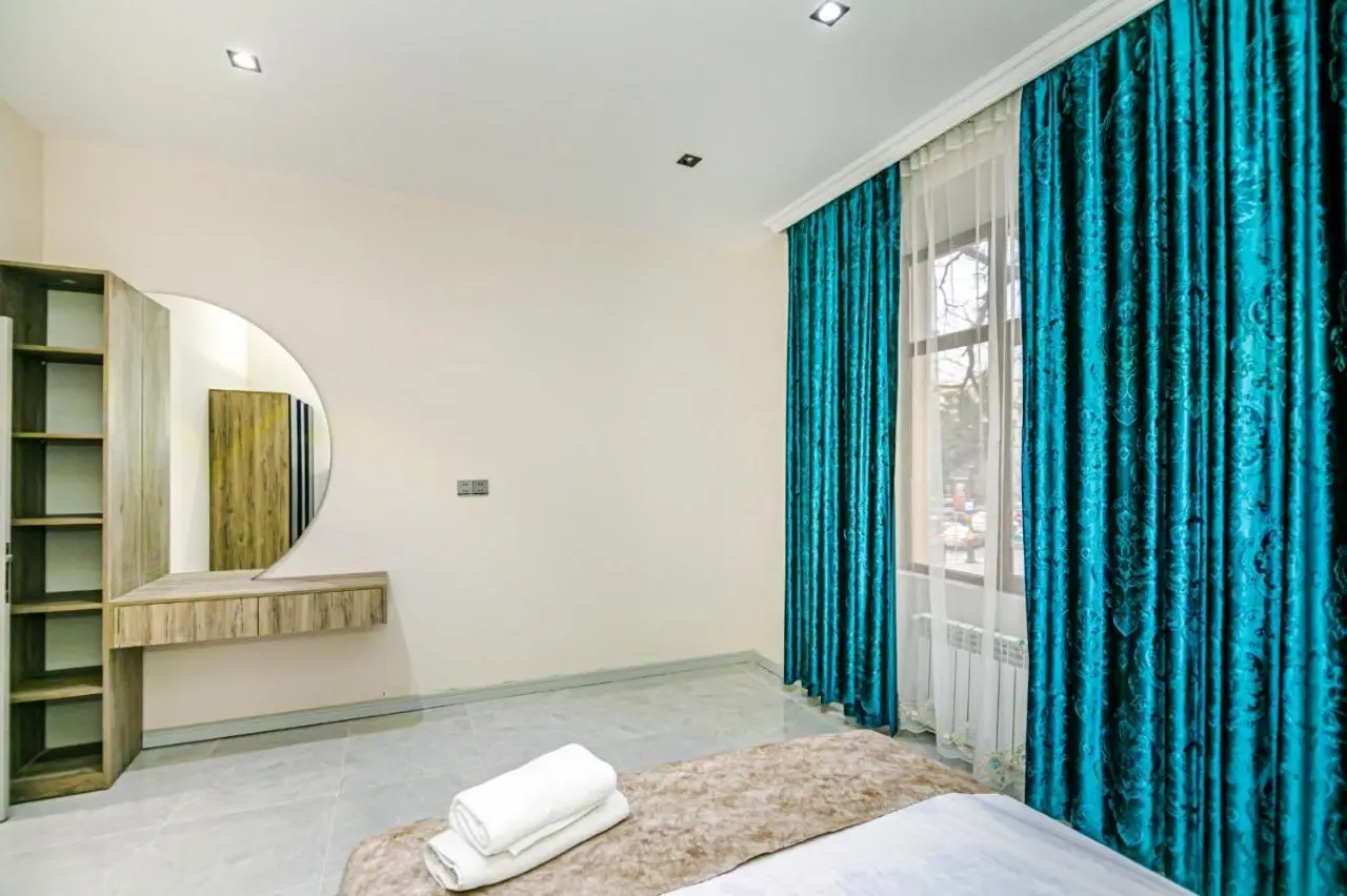 DELUX Apartment in Nizami street