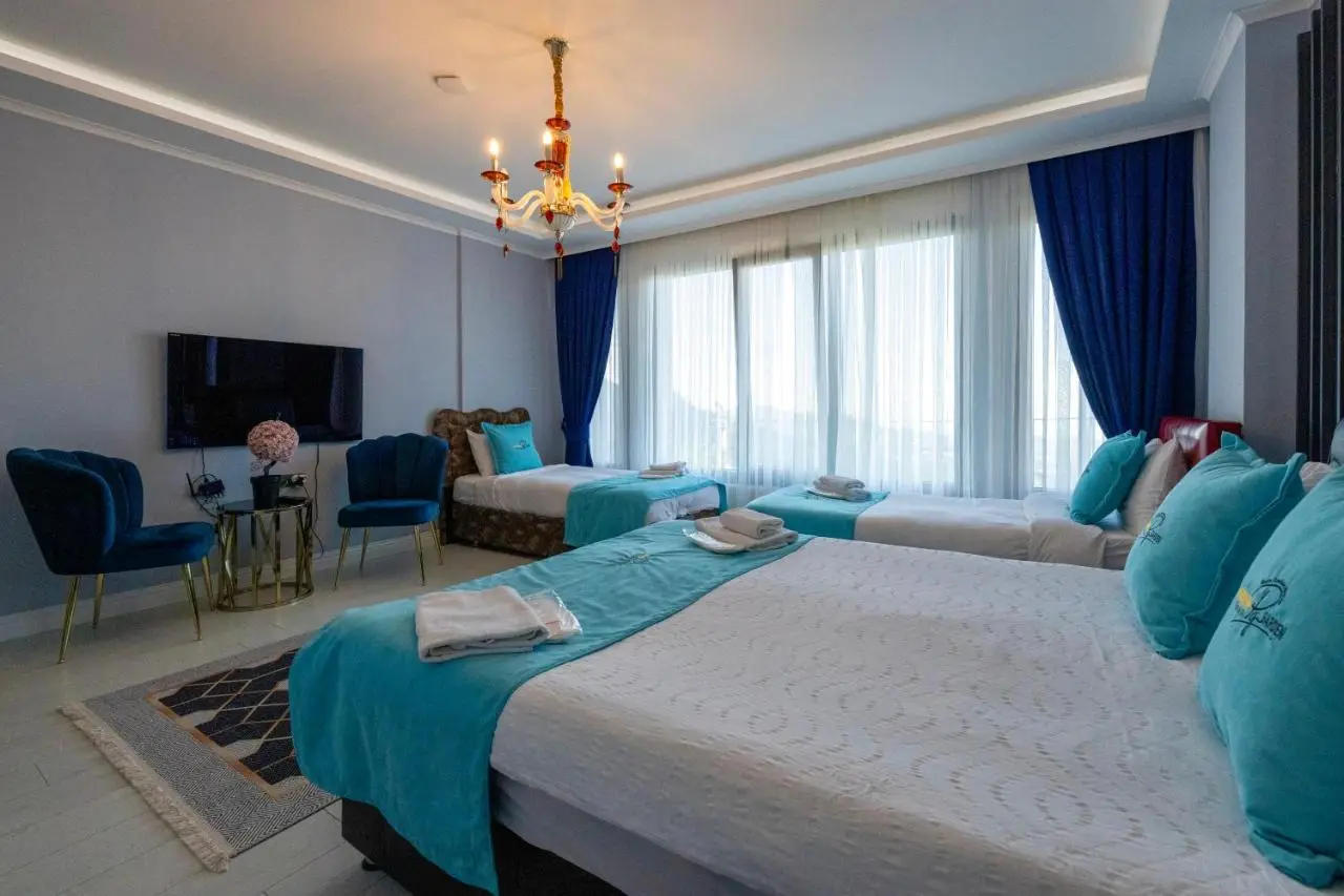 Poison Garden Suite & SPA
