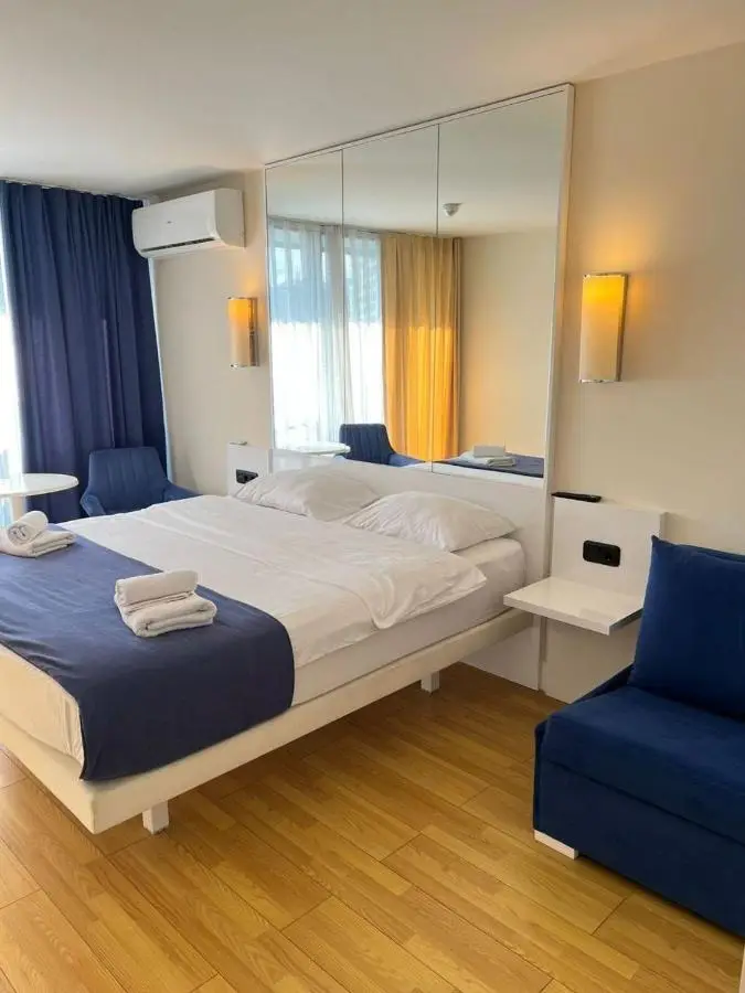 best VIP HOTEL panorama suites IN batumi R