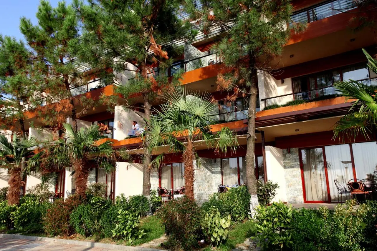 Dreamland Oasis Hotel Chakvi