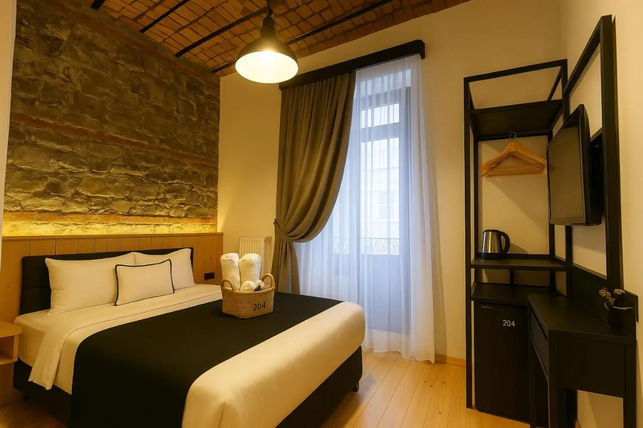 Taksim Istiklal Street Kamilbey Hotel